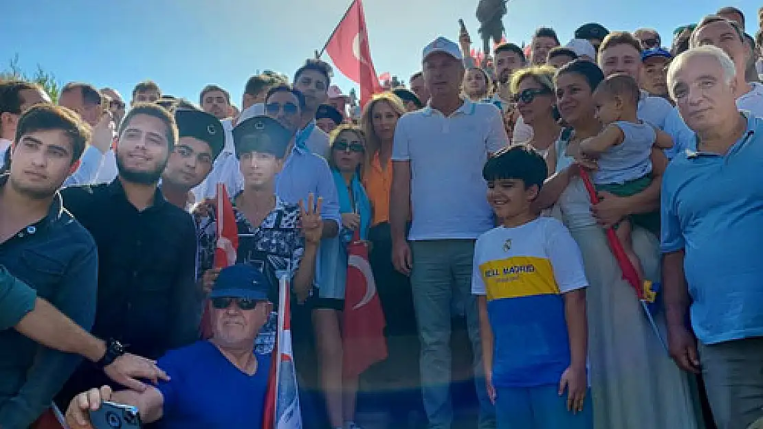 Muharrem İnce’den Dumlupınar Şehitliği’ne ziyaret