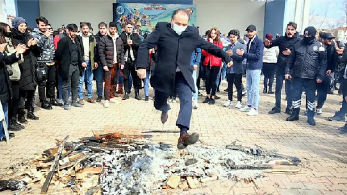 Nevruz Bayramı AKÜ'de  coşkuyla kutlandı