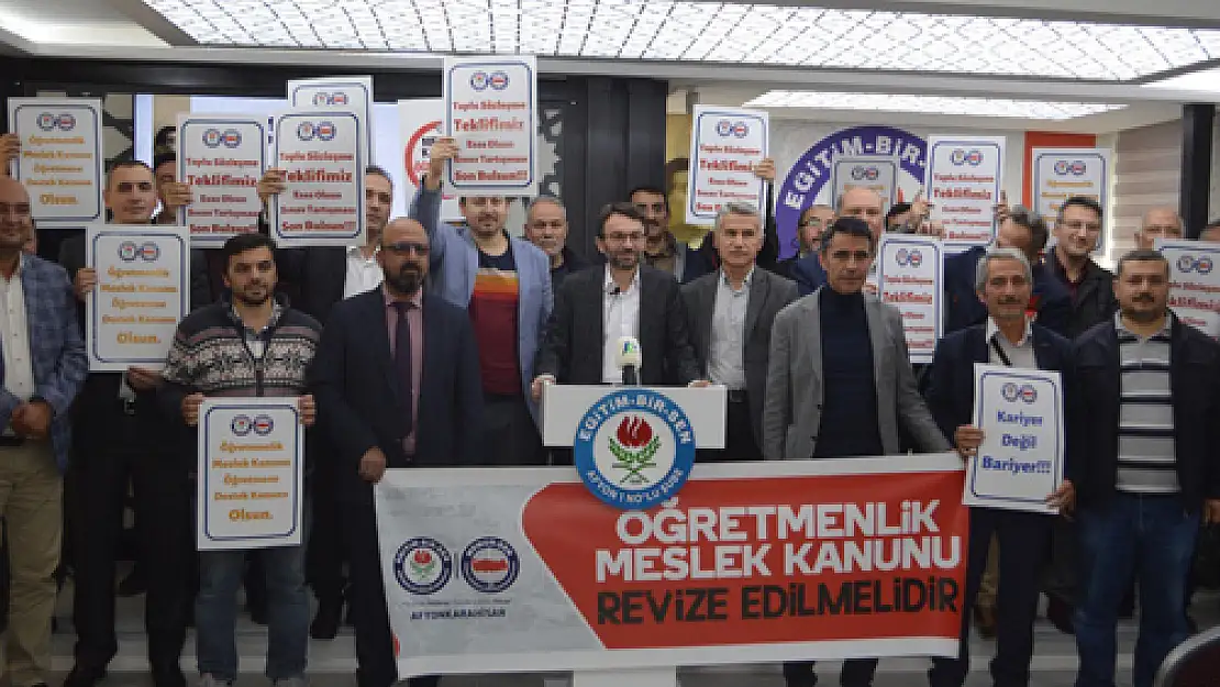 'Öğretmenlik Meslek Kanunu  yeniden düzenlenmeli'