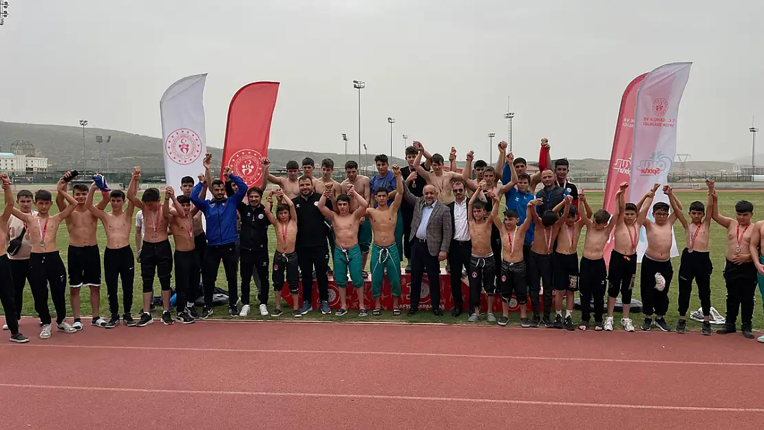 Okul Sporlarında İlk Kez Karakucak Güreşleri Düzenlendi