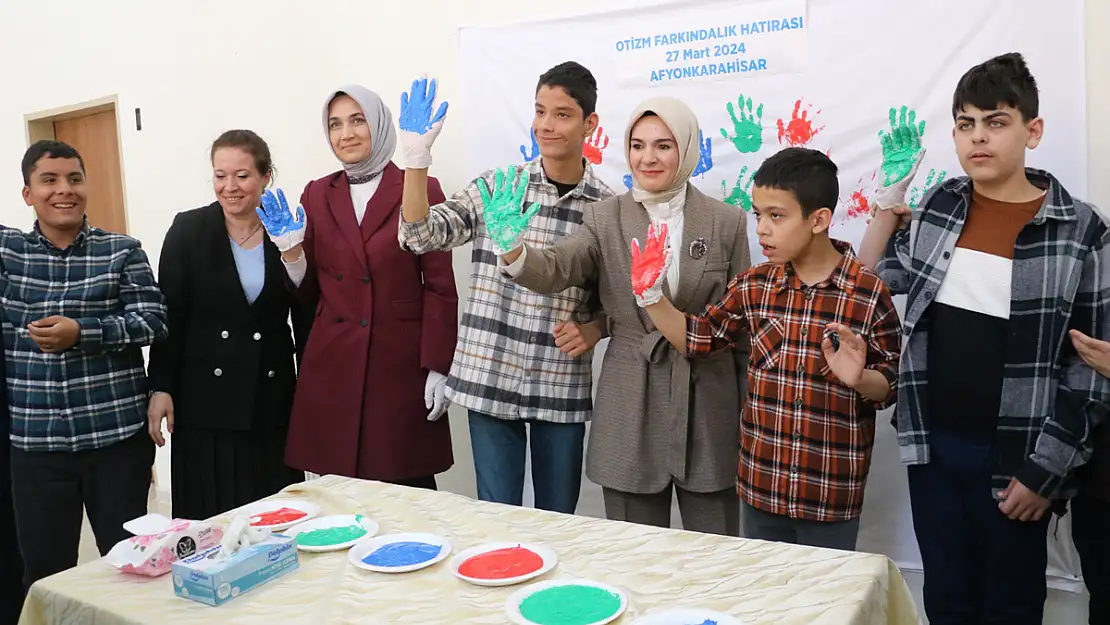 “Otizmli Çocuğu Olan Her Aile İçin Bir Sosyal Hizmet Danışmanı Görevlendireceğiz”