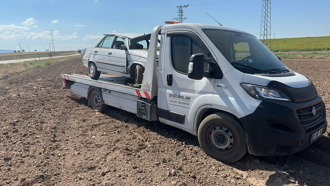 Otomobille Motosikletin Çarpıştığı Kazada Sürücüler Yaralandı