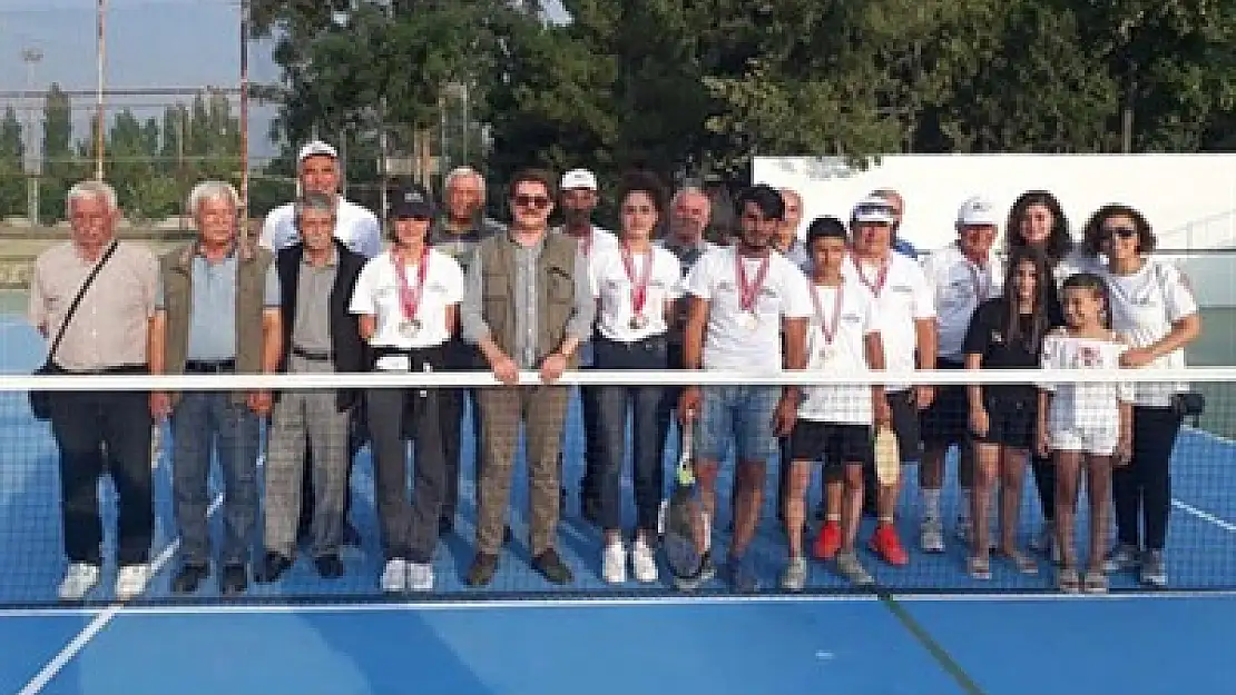 Pickleball Türkiye'de ilk kez Afyon'da yapıldı