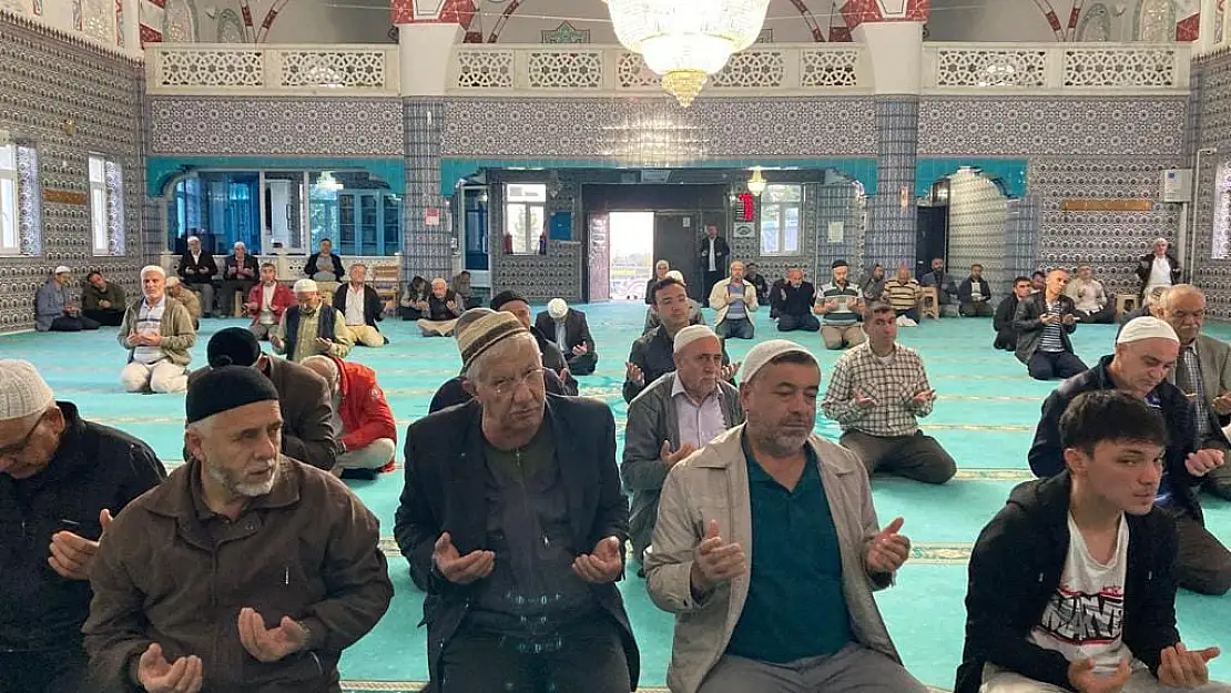 Sabah namazı buluşması Kadınana Camii'nde yapıldı