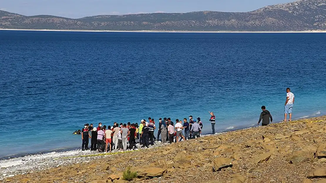 Salda Gölü'nde boğulan Afyonlu anne yaşam savaşını kaybetti