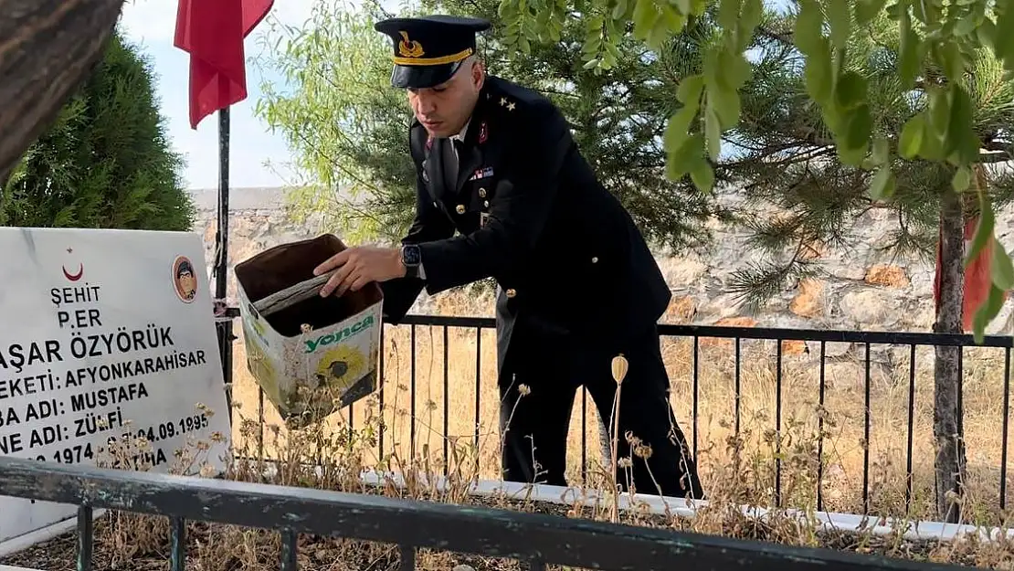 Şehit Özyörük kabri başında anıldı