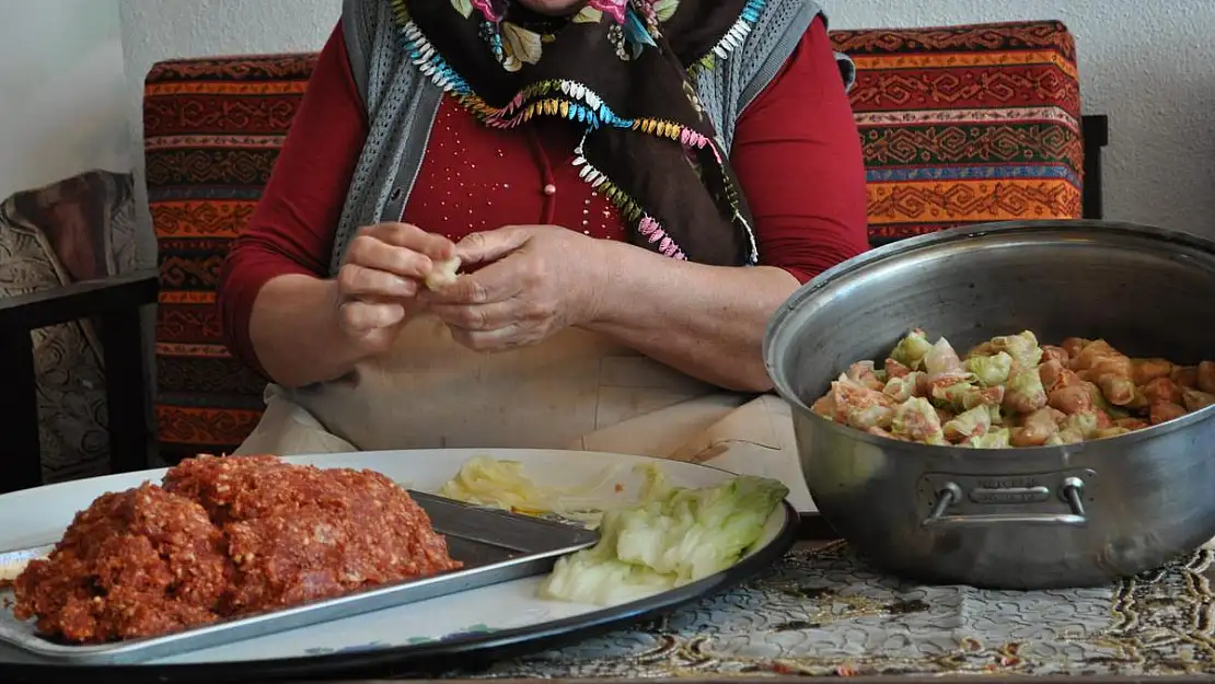 Sivrihisar'ın üçgen şeklindeki özel kelem dolması