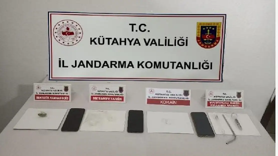 Sosyal medyadan uyuşturucu satıcılarına tepki gösteren şahıs uyuşturucuyla yakalandı