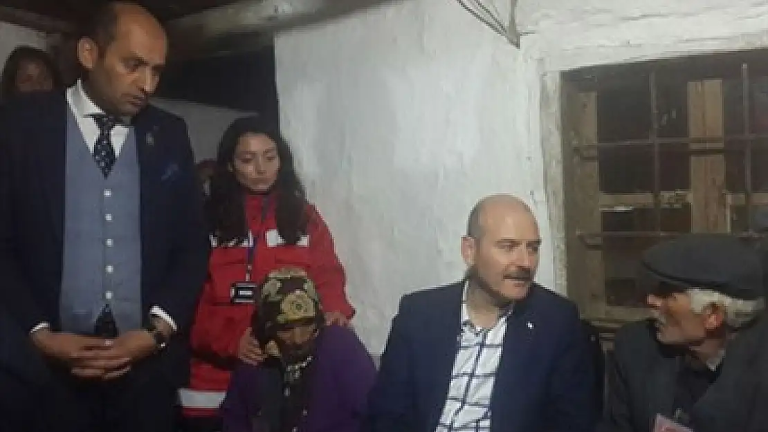 Soylu, şehit ailesini ziyaret etti