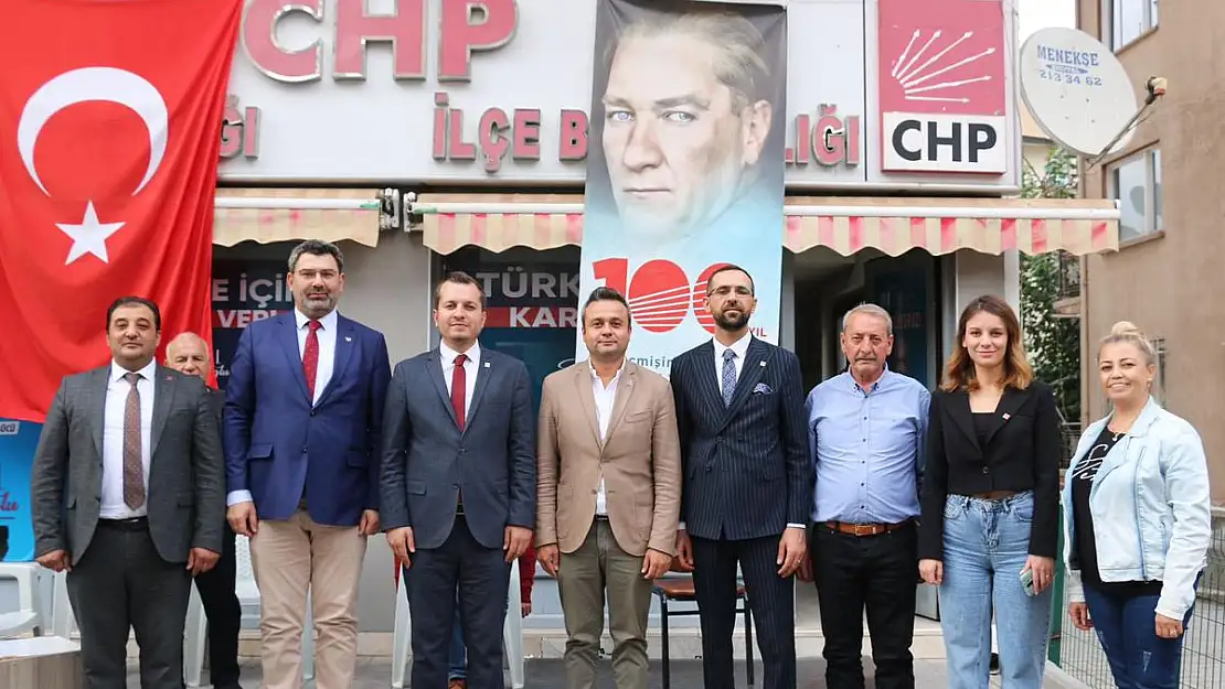 SP heyetinden Erhan'a hayırlı olsun ziyareti