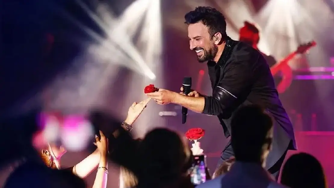 Tarkan’dan Cumhuriyet’in 100’üncü yılına özel marş