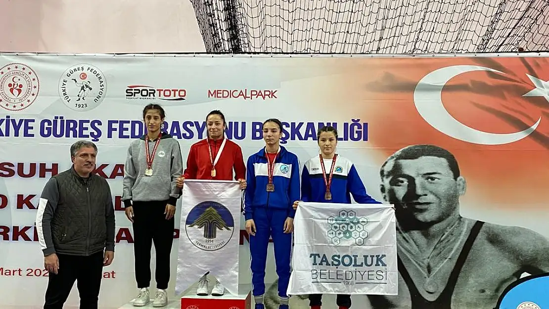 Taşoluklu sporcular Türkiye Şampiyonu oldu