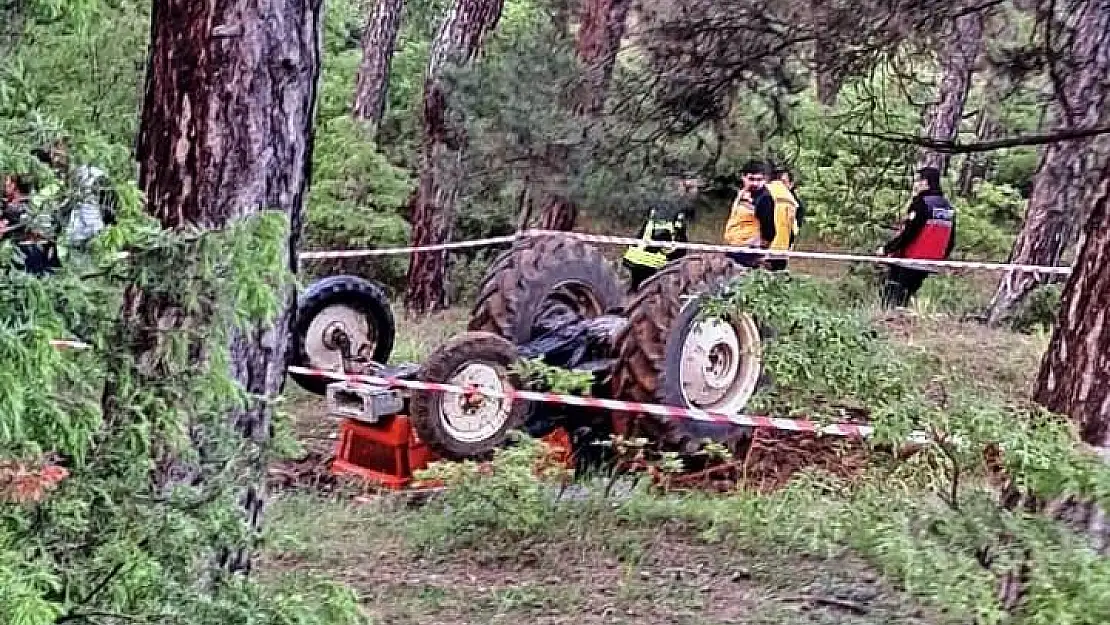 Tavşanlı'da devrilen traktörün sürücüsü hayatını kaybetti