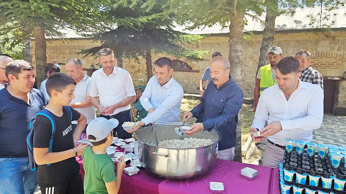 Taytak, Sinanpaşa'da Yüzyıllık Geleneği Yeniden Başlattı