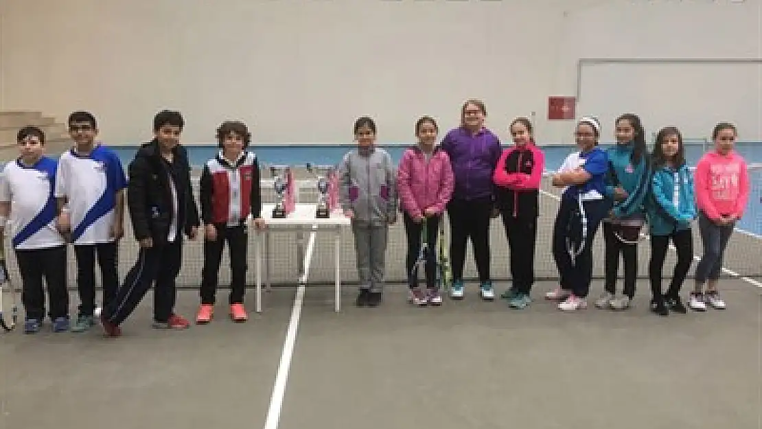 Tenis müsabakaları tamamlandı – Kocatepe Gazetesi