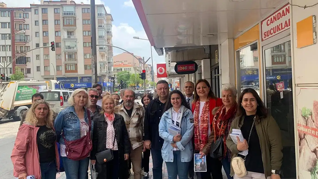 'Terörist başı APo’yu dışarı çıkarmak için kanun teklif veren AKP'