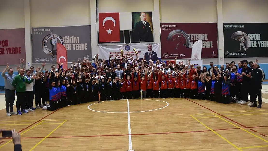 Türkiye İşitme Engelliler Voleybol Türkiye Şampiyonası final maçları ile sona erdi