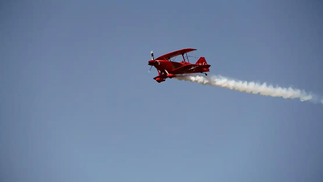 Türkiye'nin ilk kadın akrobasi pilotu Eskişehir’de hayran bıraktı