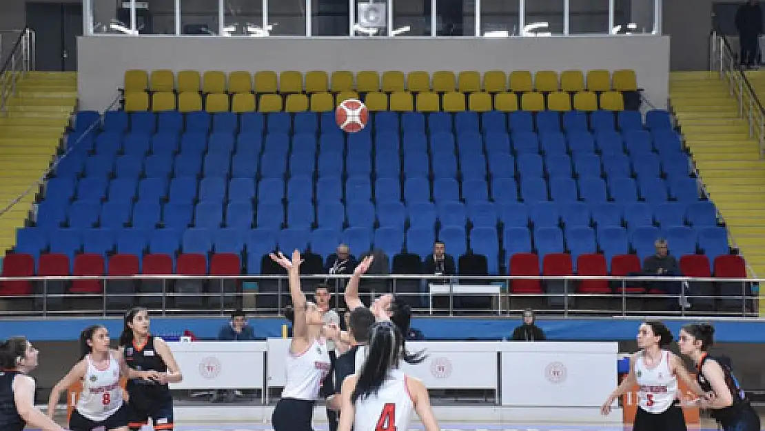 U-18 Anadolu Şampiyonası Afyonkarahisar'da başladı