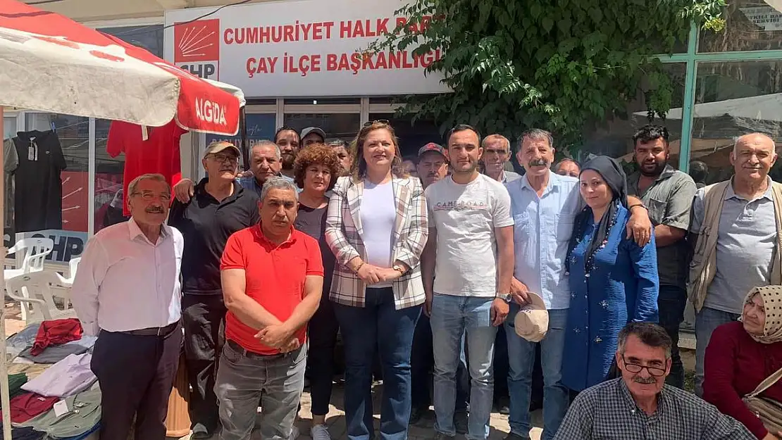 “Ülke batma noktasına gelmişken, AKP ve MHP Meclisi tatil etme kararı aldı”