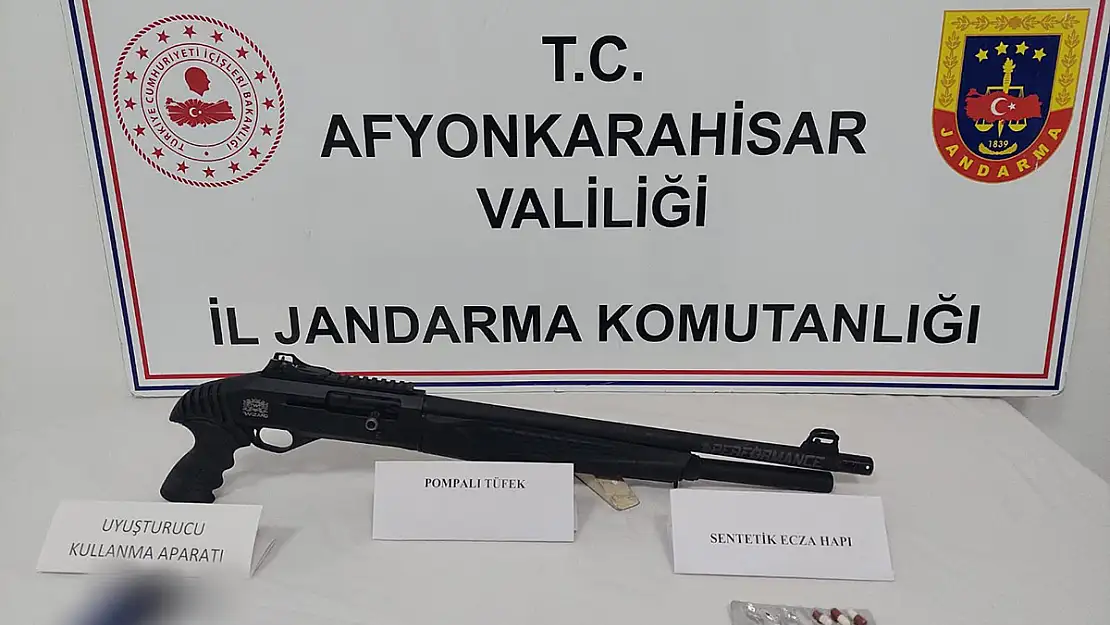 Uyuşturucuyu Satamadan Jandarmaya Yakaladı