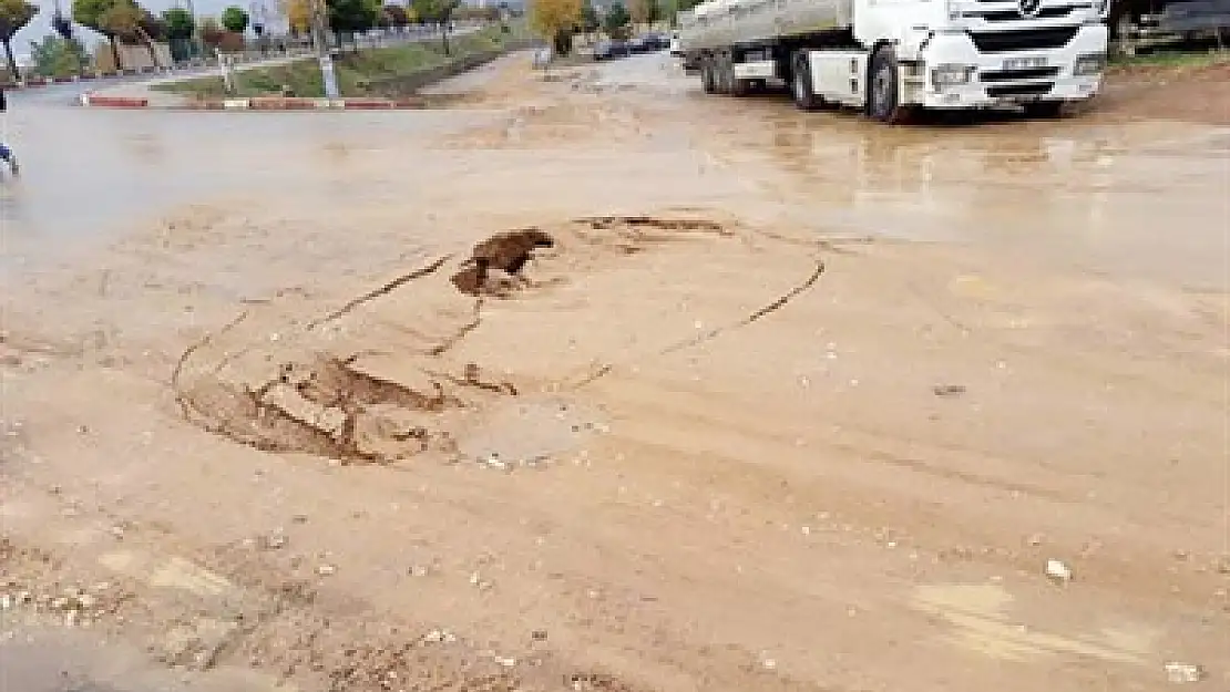 Vatandaş Diyor Ki Belediye kazdı, belediye düştü