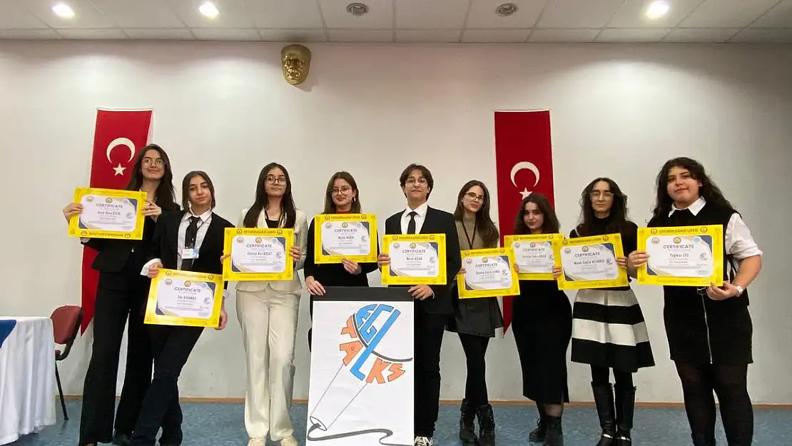 Yabancı Dil Konferansına İlgi Büyük