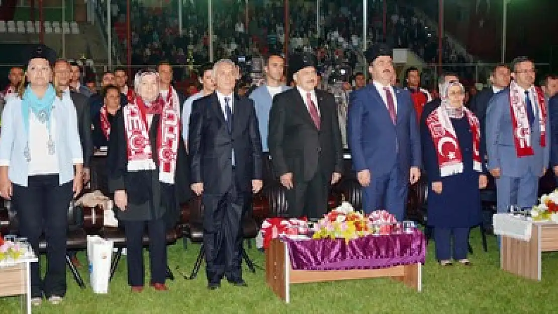 Yağmur altında Zafer'e yürüyüş – Kocatepe Gazetesi