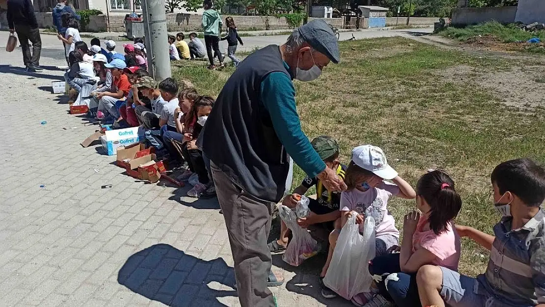 Yıllardır süregelen kandil geleneği