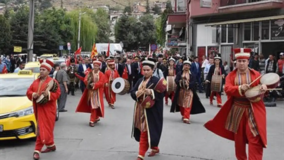 Zafer Halk Yürüyüşü yoğun katılımla yapıldı