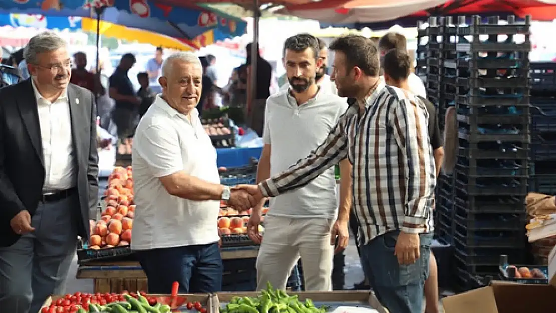 Zeybek’in haftasonu mesaisi yoğun geçti