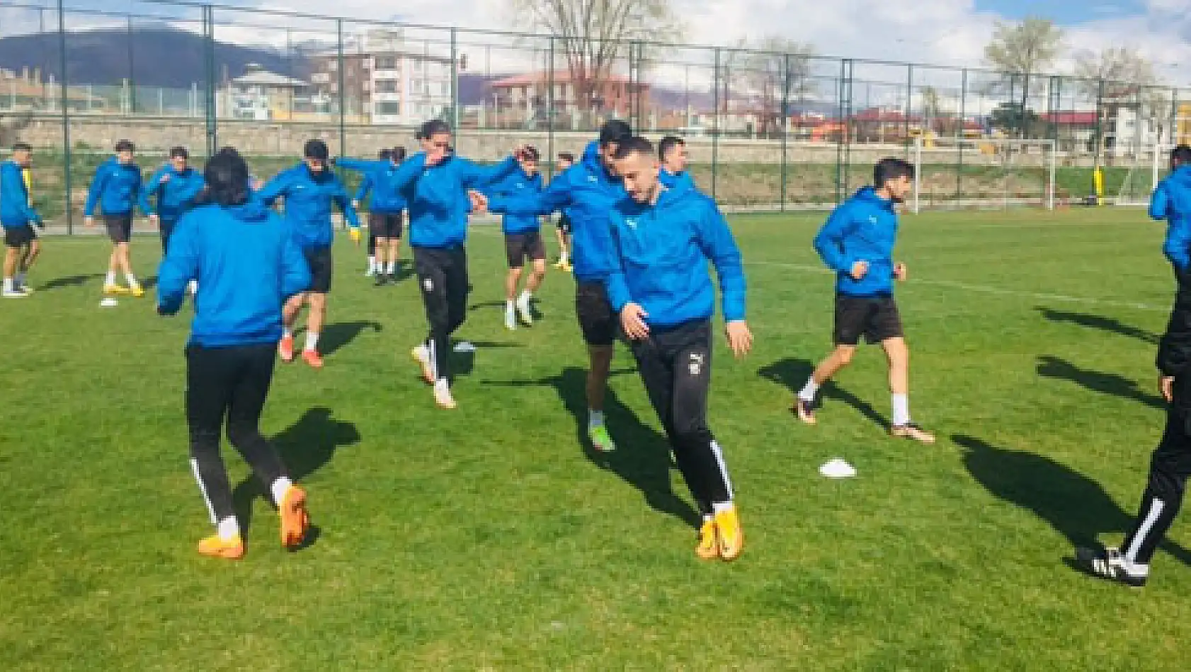 Afyonspor Erzincan’dan  galibiyetle dönmek istiyor