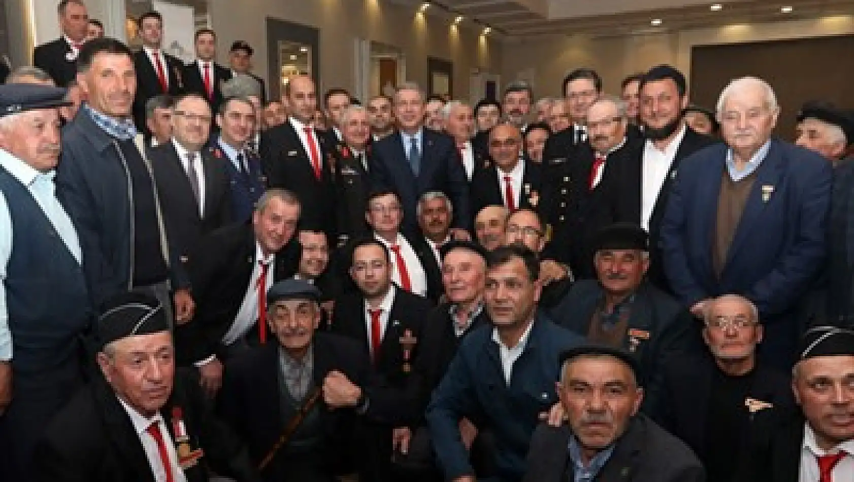 “FETÖ beslemelerine millet dersini verdi”