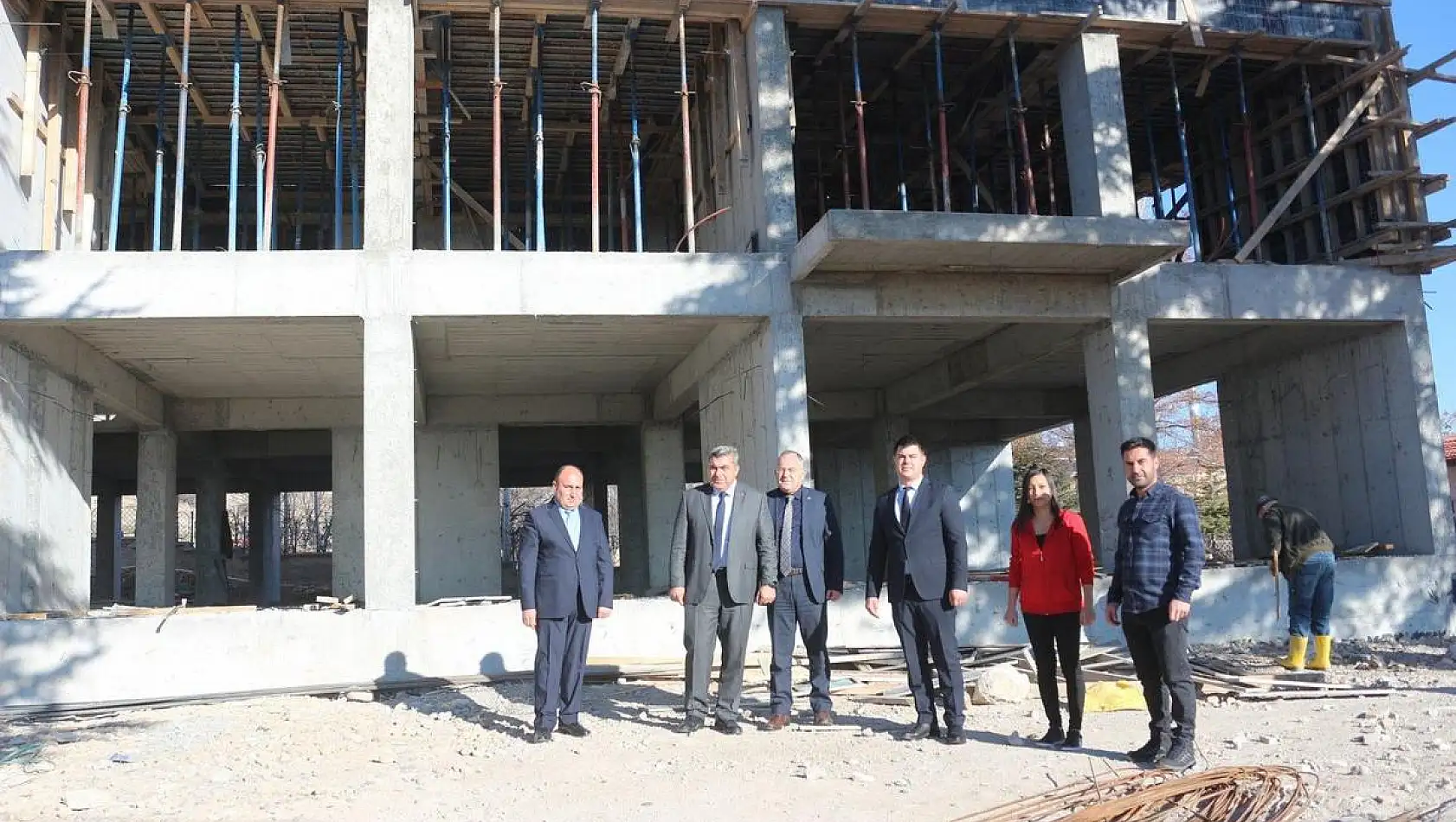 Kızıldağ köyünde okul inşaatı devam ediyor