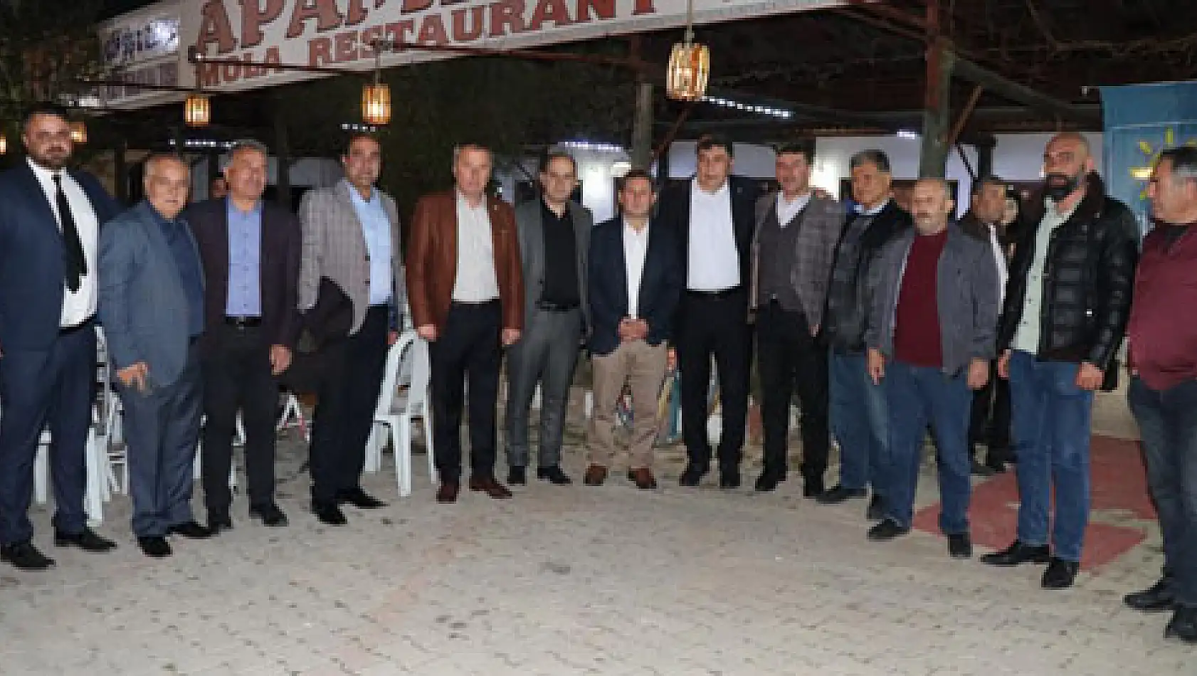 Olgun vatandaşlarla iftar yemeğinde bir araya geldi