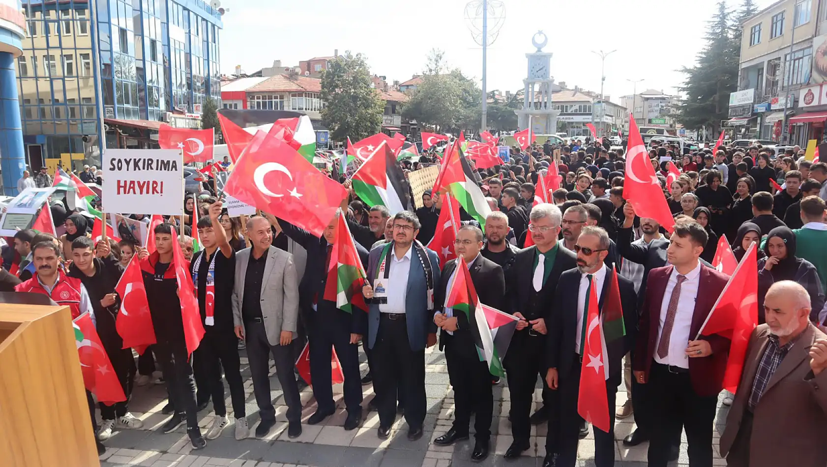 Şuhut'ta Gazze'ye Destek Yürüyüşü Düzenlendi