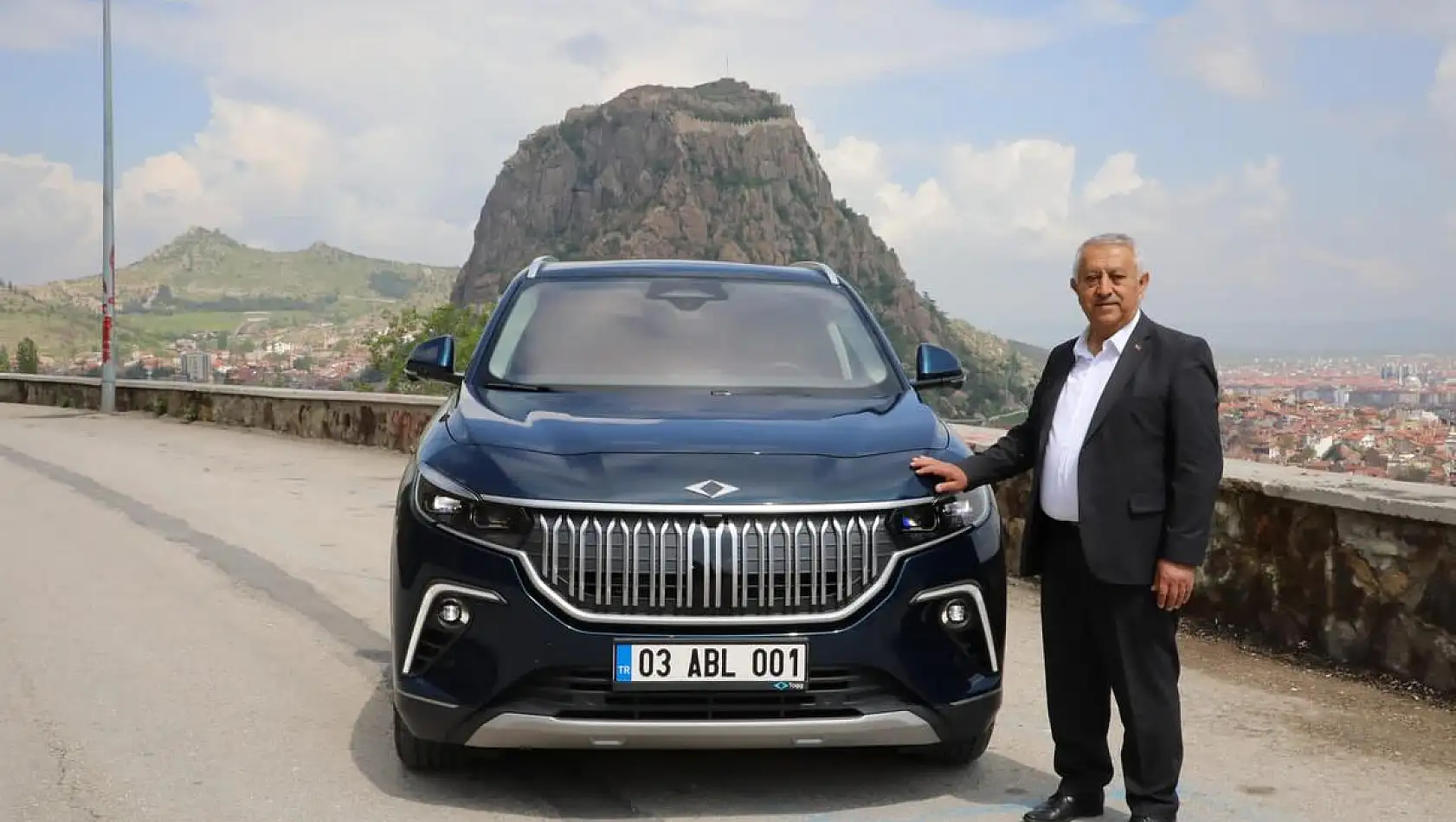 Türkiye’nin yerli otomobili Togg, Zeybek'in makam aracı olacak