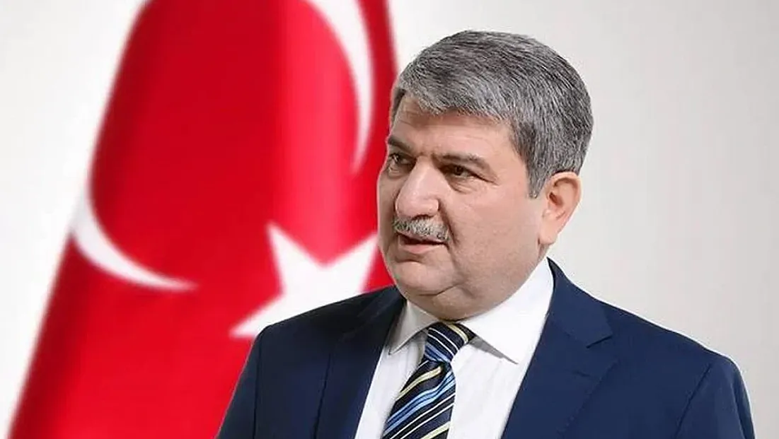 Cemalettin Kani Torun İstifa Etti: Yeni Yol Partisi Grup Oluşturabilecek Mi?