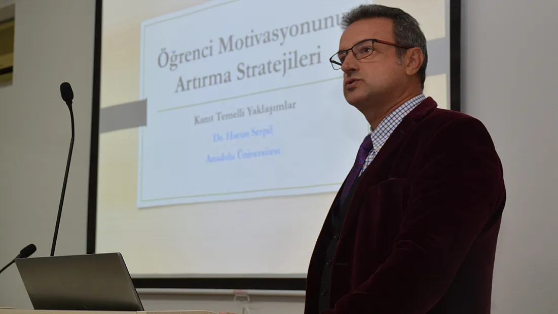 Eğitim Fakültesi'nde 'Öğrenci Motivasyonu Arttırma Teknikleri' Semineri Düzenlendi