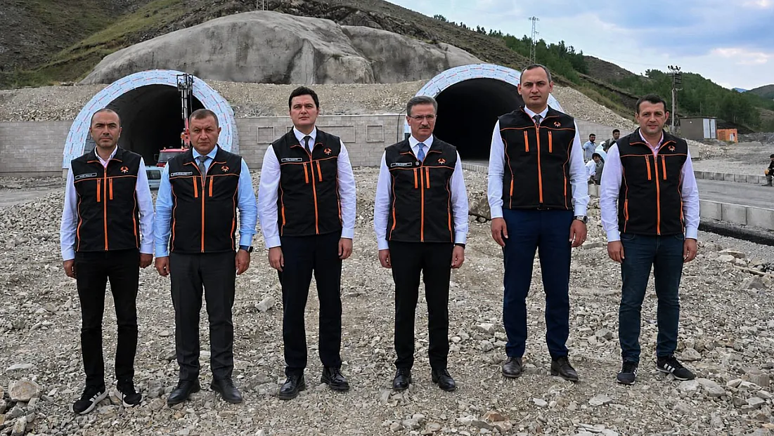 Erzurum-Rize Yolunda Tünel Çalışmaları Hızla İlerliyor: Mesafe 196 Kilometreye Düşecek
