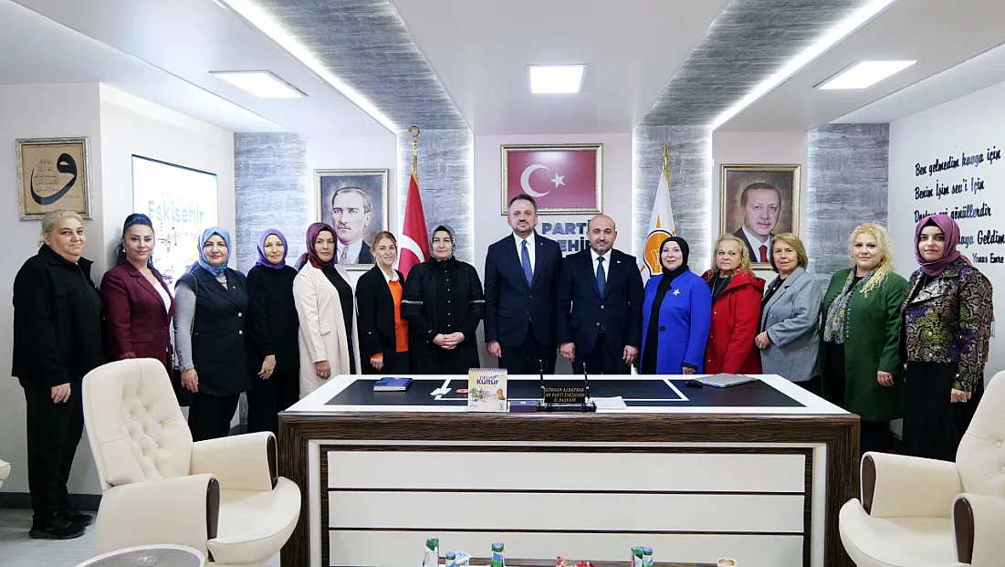 Gençlik Ve Spor Bakan Yardımcısı Eminoğlu, AK Parti Eskişehir Teşkilatı İle İstişarede Bulundu