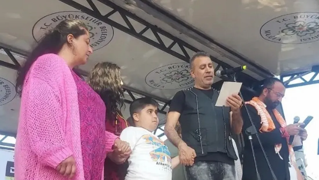 Haluk Levent Canlar Şenliği’nde Sahne Aldı