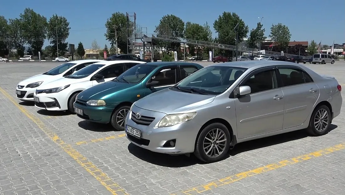 Kütahya'da Trafikteki Araç Sayısı 294 Bini Geçti