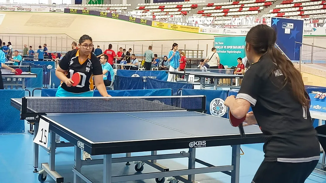 Özel Sporculardan Çok Özel Başarı