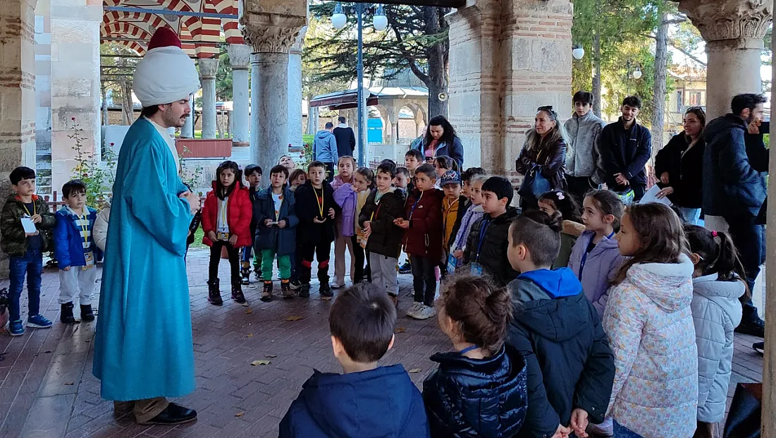 Turizm Fakültesi Öğrencileri Kurşunlu Külliyesi’ni Yerinde İnceledi