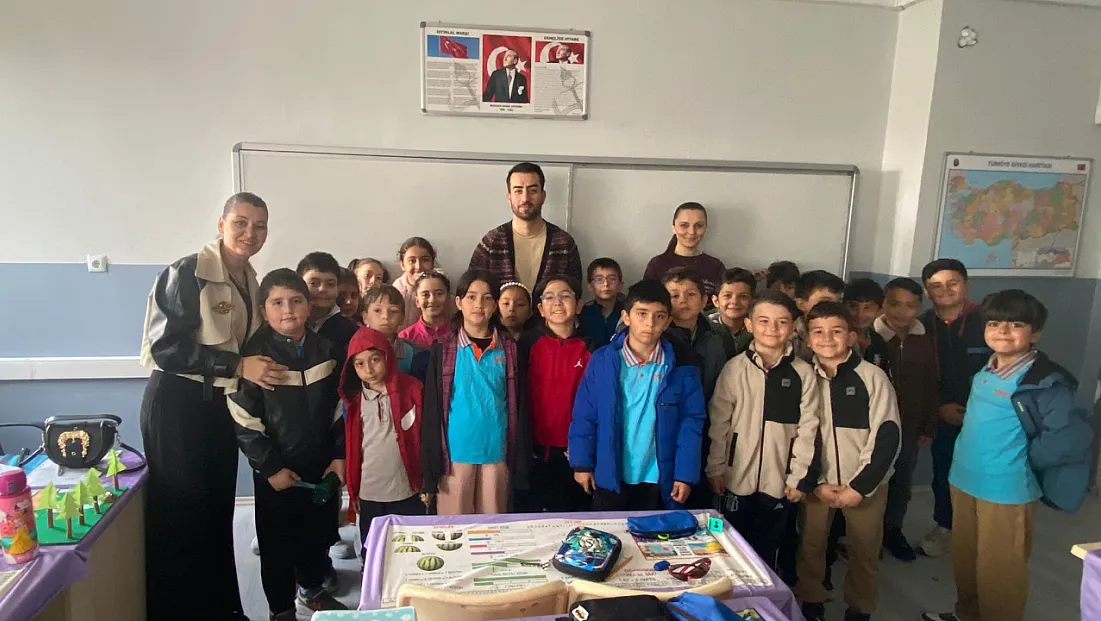 Vali Münir Raif Güney İlkokulu'nda Bilim Ve Teknoloji Rüzgarı Esti