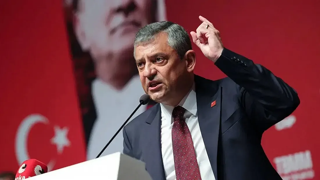 Yeni Parti’de İsim Krizi: İsim Değişecek Mi? İttifak Mı Kurulacak?