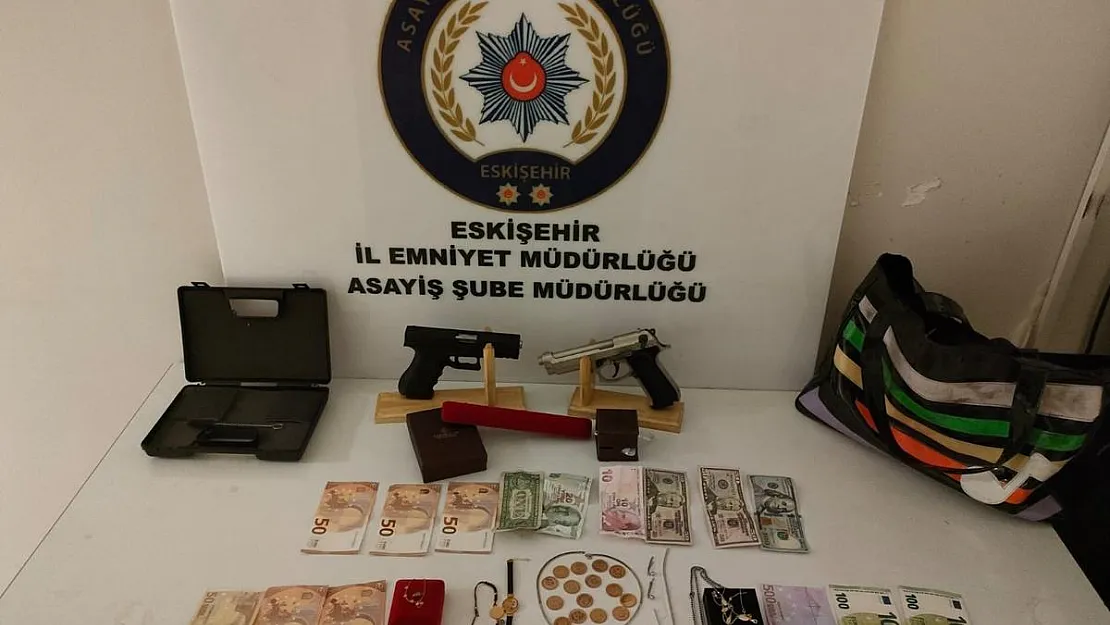 1 milyon 534 bin liralık hırsızlık yapan 2 kişi yakalandı