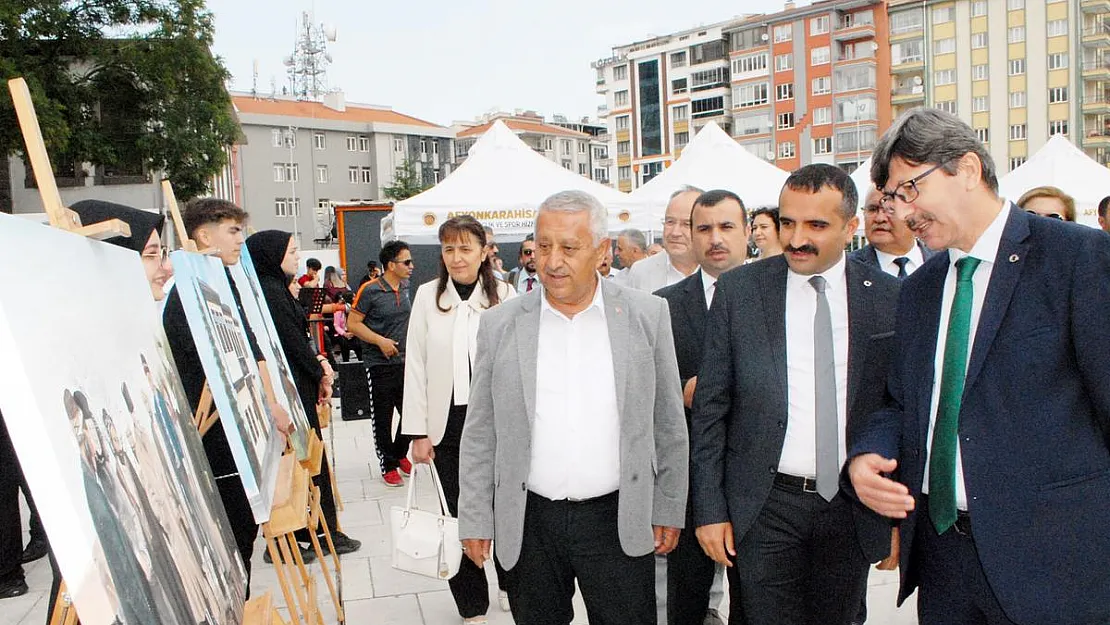 100. Yılında Zaferin Renkleri Sergisi açıldı