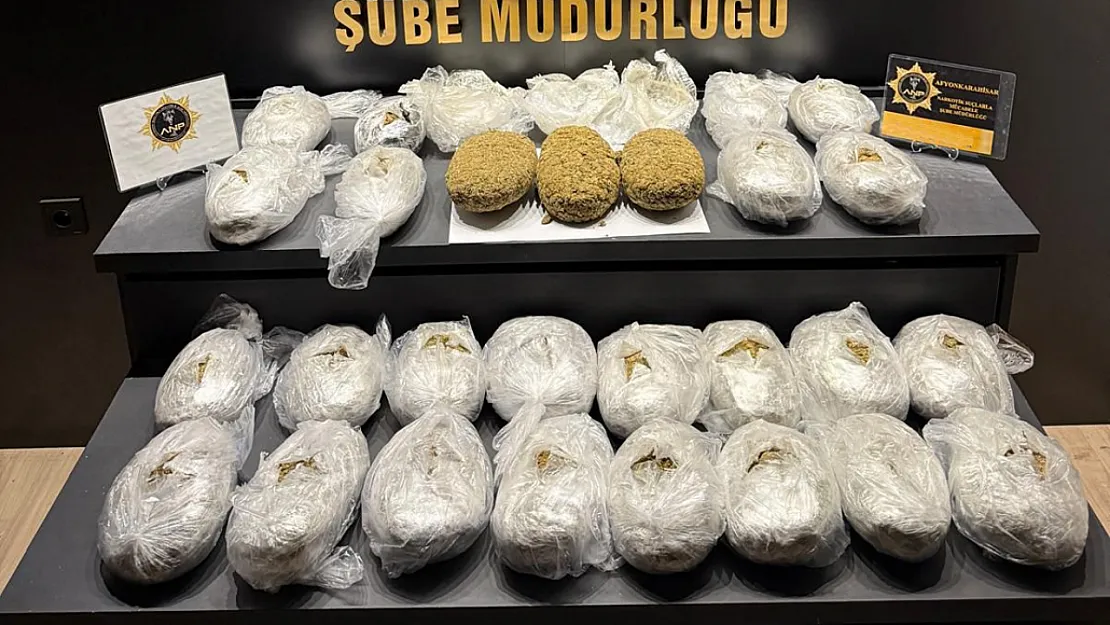 11,5 Kilo Uyuşturucuyu Afyon Polisinden Kaçıramadı